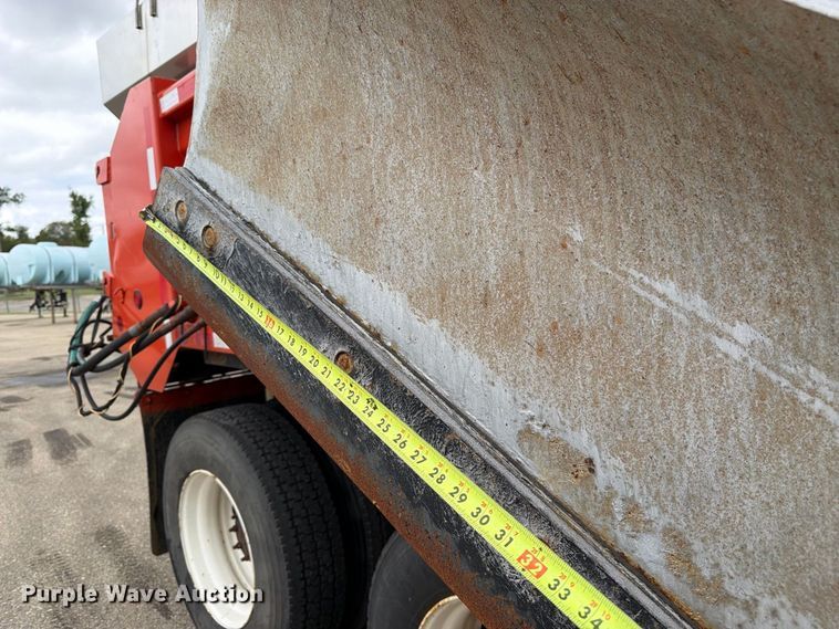 image for item DY3367 2009 Sterling L7500  dump truck