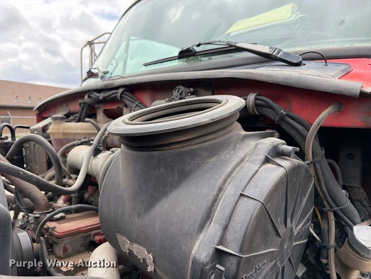 image for item DY3367 2009 Sterling L7500  dump truck