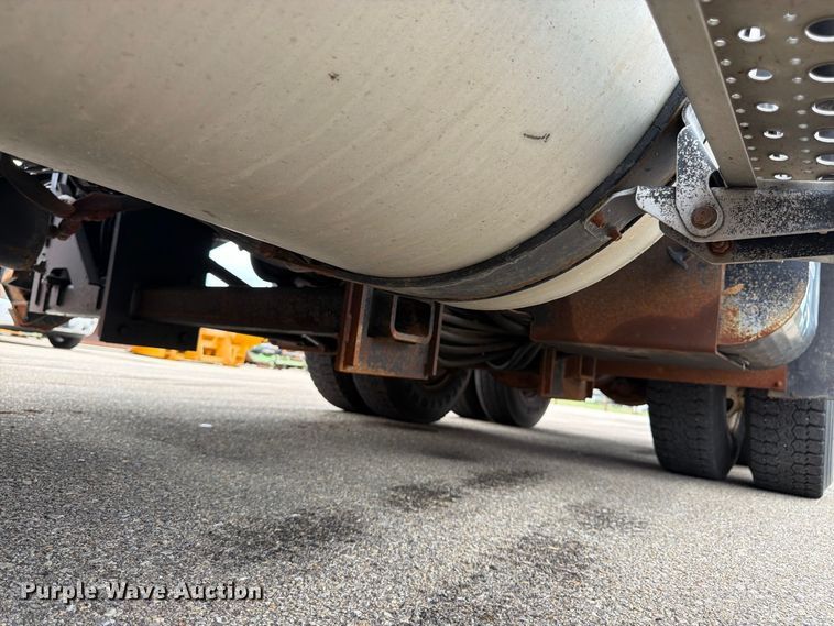 image for item DY3367 2009 Sterling L7500  dump truck