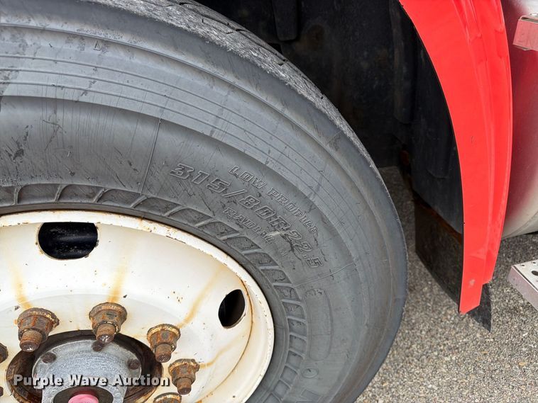 image for item DY3367 2009 Sterling L7500  dump truck
