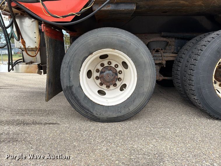 image for item DY3367 2009 Sterling L7500  dump truck
