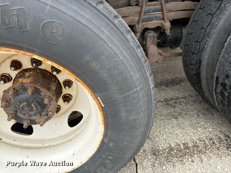 image for item DY3367 2009 Sterling L7500  dump truck