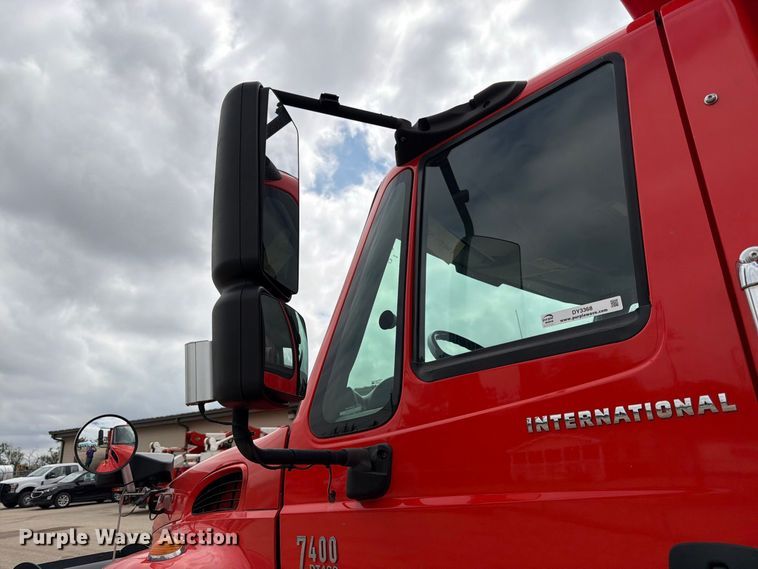 image for item DY3368 2007 International 7400 dump truck