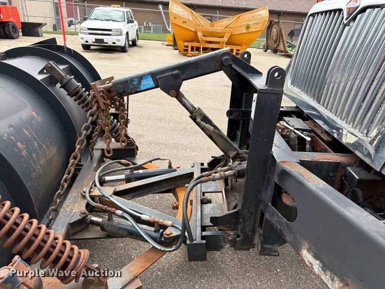 image for item DY3368 2007 International 7400 dump truck