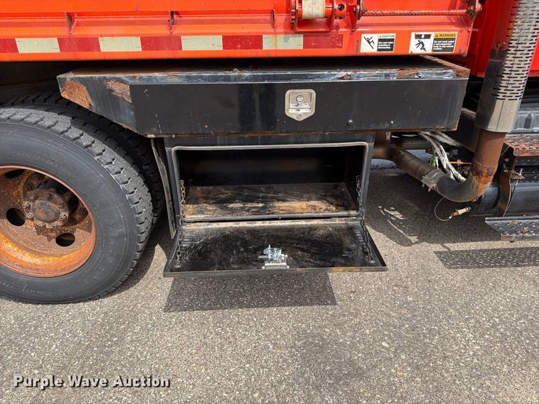 image for item DY3368 2007 International 7400 dump truck