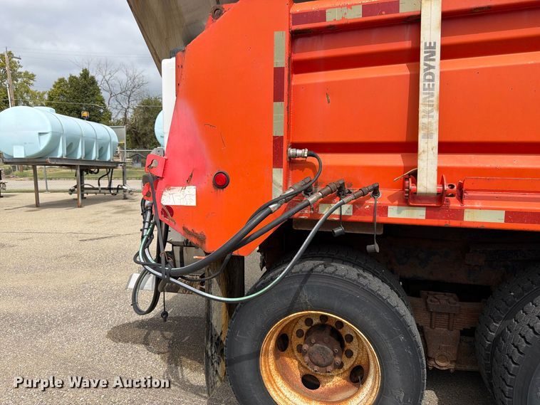 image for item DY3368 2007 International 7400 dump truck