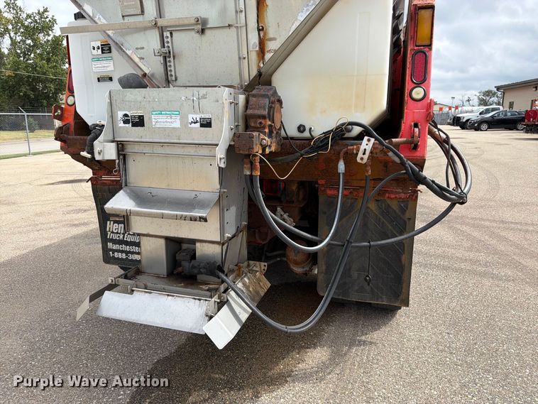 image for item DY3368 2007 International 7400 dump truck