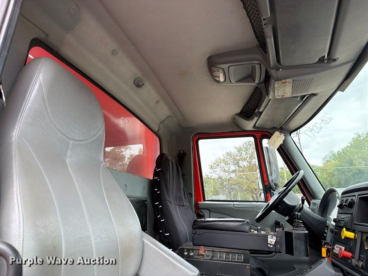 image for item DY3368 2007 International 7400 dump truck