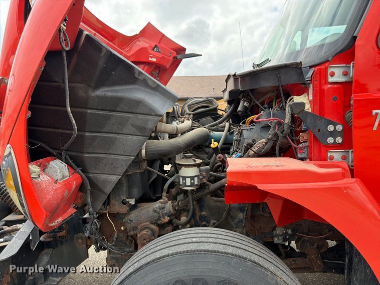 image for item DY3368 2007 International 7400 dump truck