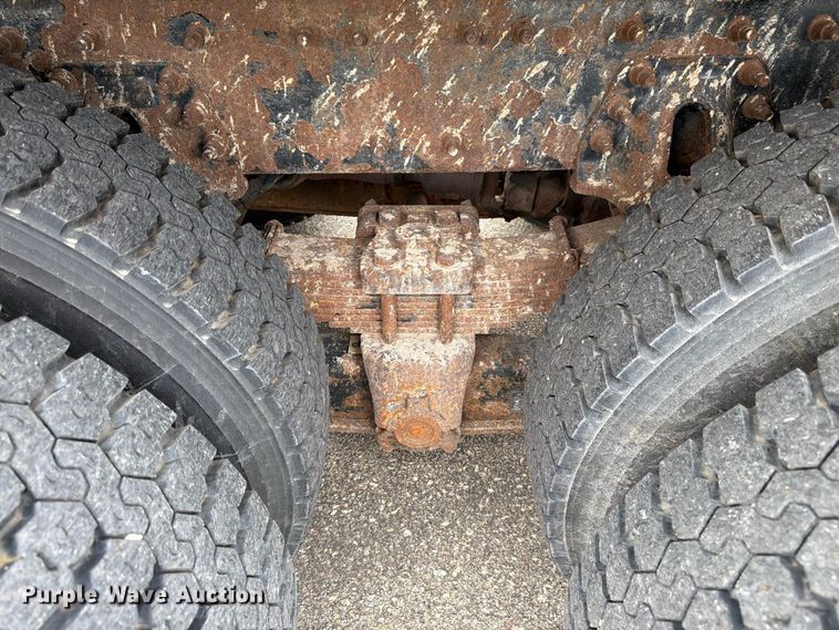 image for item DY3368 2007 International 7400 dump truck