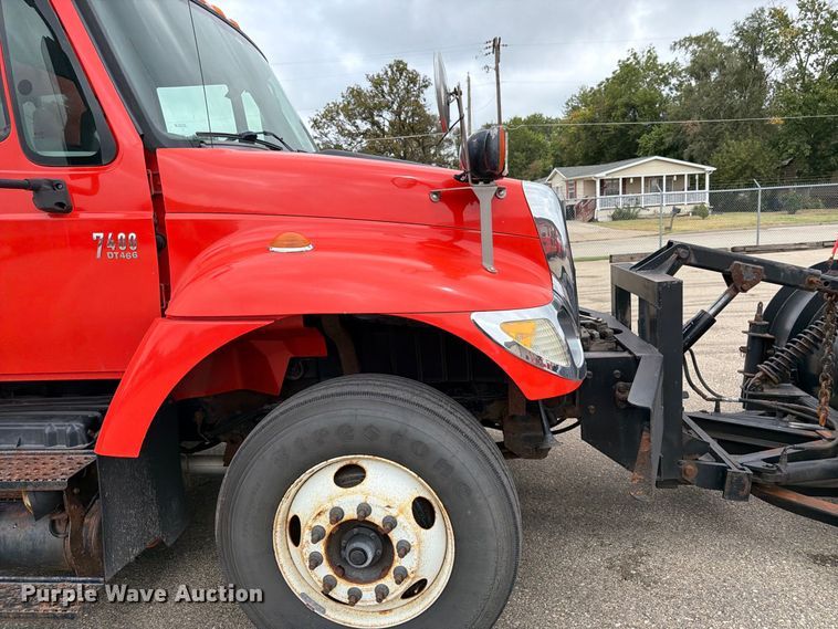image for item DY3369 2007 International 7400 dump truck