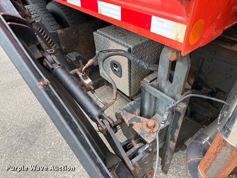 image for item DY3369 2007 International 7400 dump truck