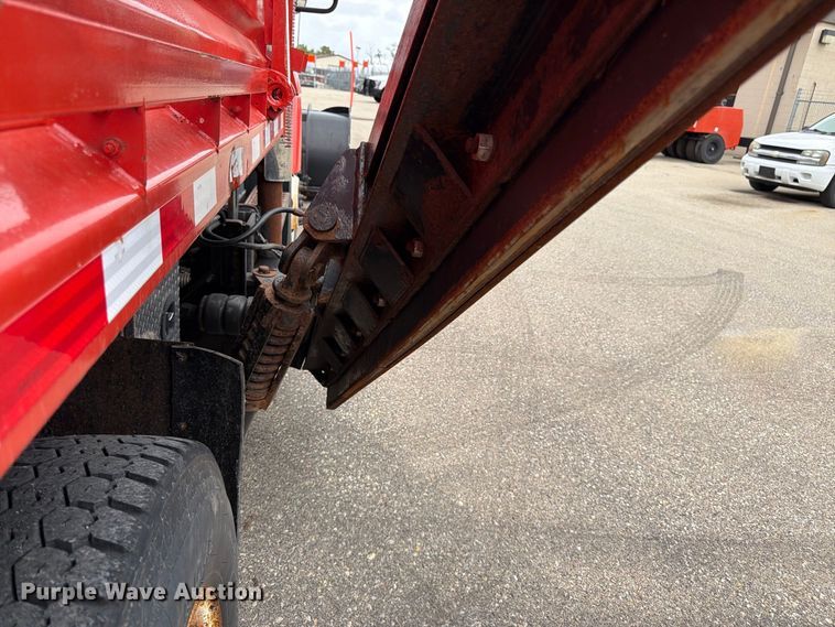 image for item DY3369 2007 International 7400 dump truck