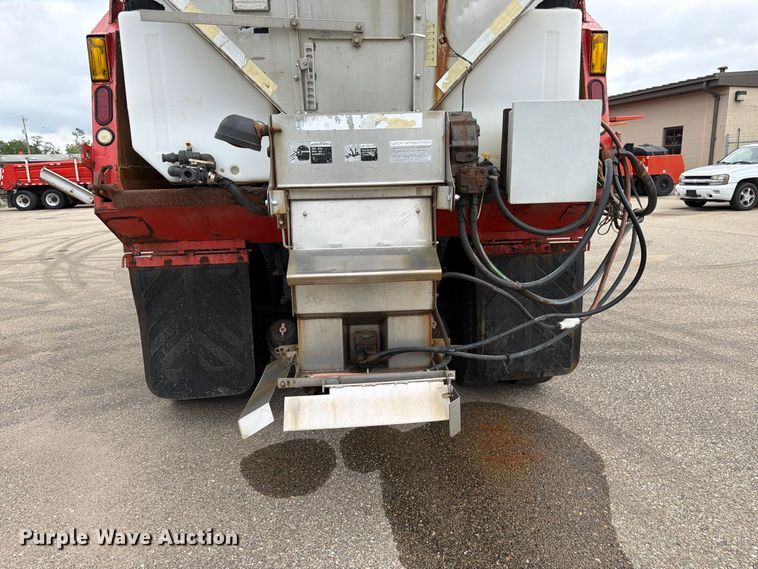 image for item DY3369 2007 International 7400 dump truck