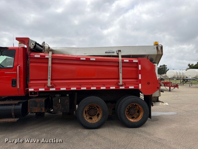 image for item DY3369 2007 International 7400 dump truck