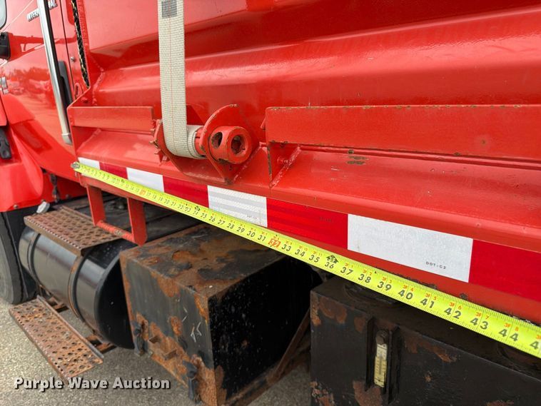 image for item DY3369 2007 International 7400 dump truck