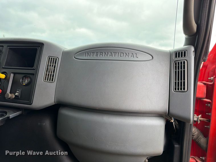 image for item DY3369 2007 International 7400 dump truck