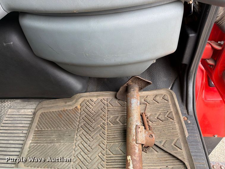 image for item DY3369 2007 International 7400 dump truck