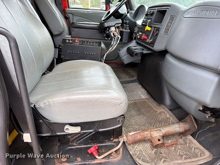 image for item DY3369 2007 International 7400 dump truck