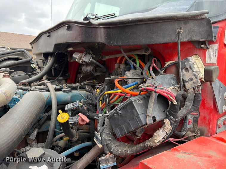 image for item DY3369 2007 International 7400 dump truck