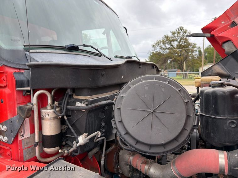 image for item DY3369 2007 International 7400 dump truck