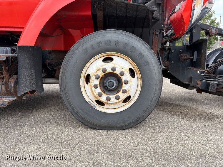 image for item DY3369 2007 International 7400 dump truck