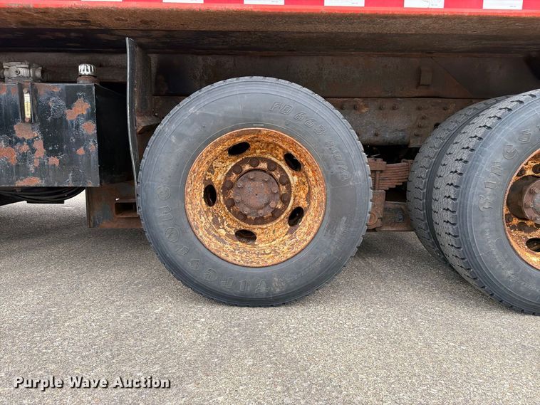 image for item DY3369 2007 International 7400 dump truck