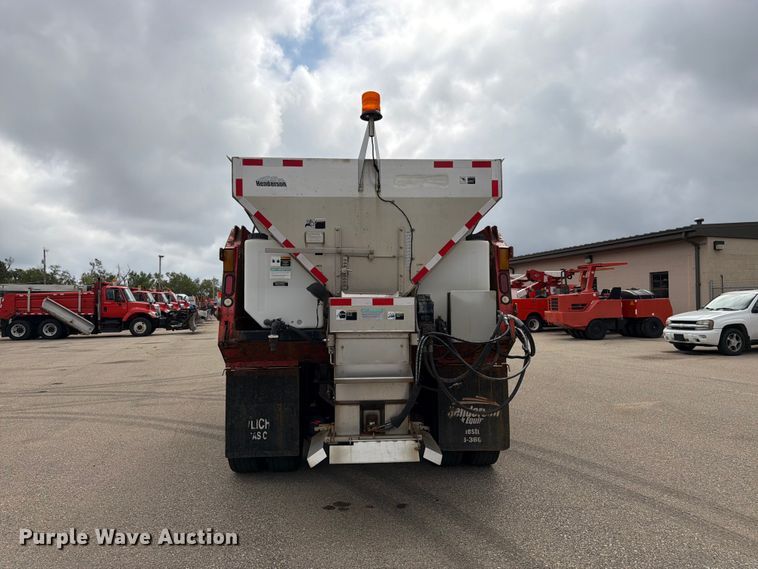 image for item DY3370 2007 International 7400 dump truck