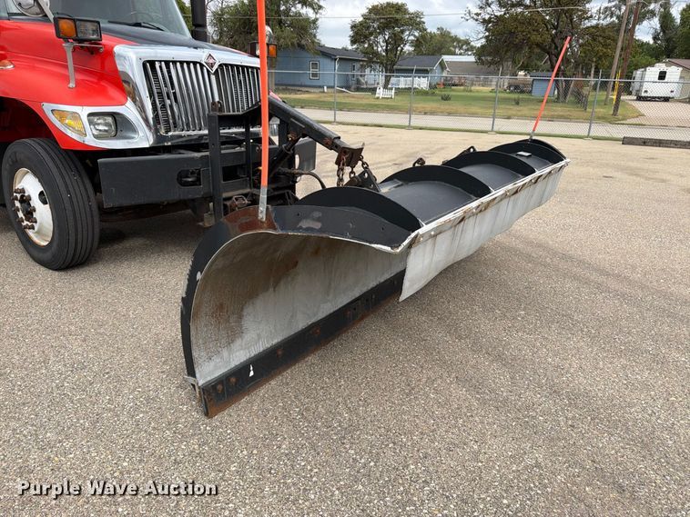 image for item DY3370 2007 International 7400 dump truck