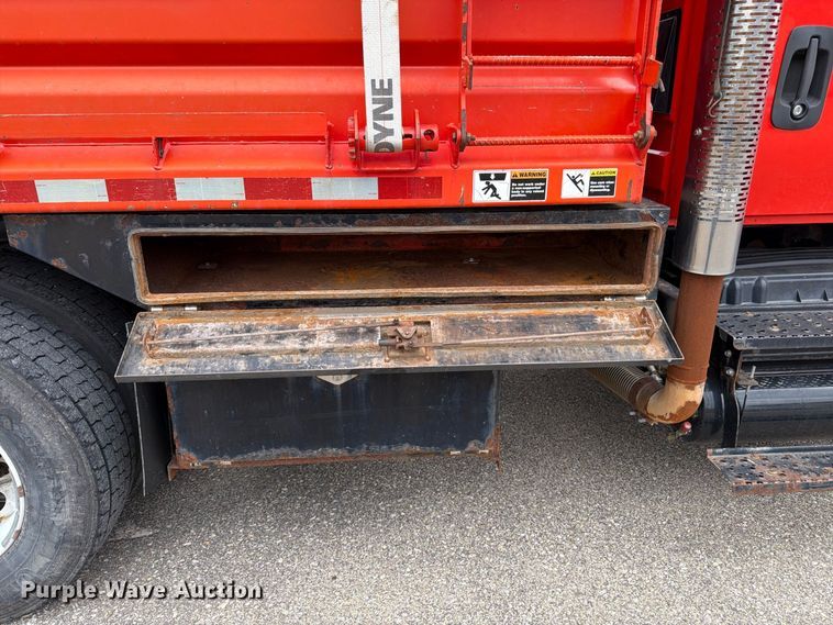 image for item DY3370 2007 International 7400 dump truck