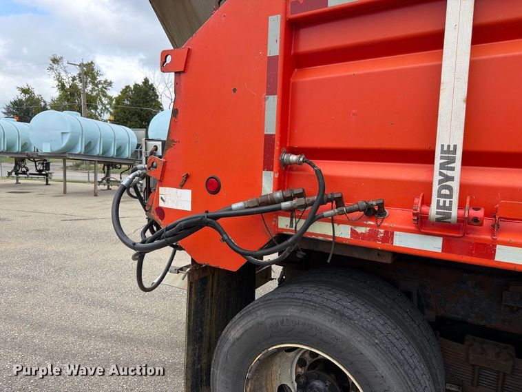 image for item DY3370 2007 International 7400 dump truck