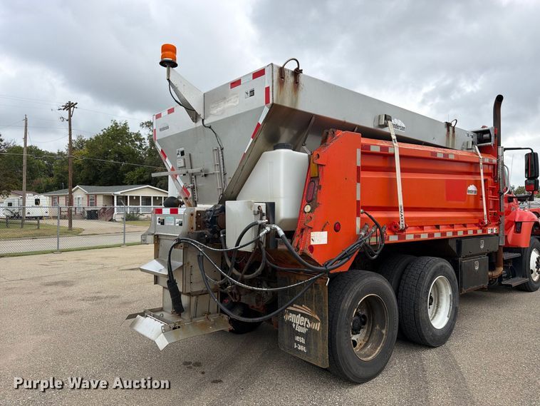 image for item DY3370 2007 International 7400 dump truck