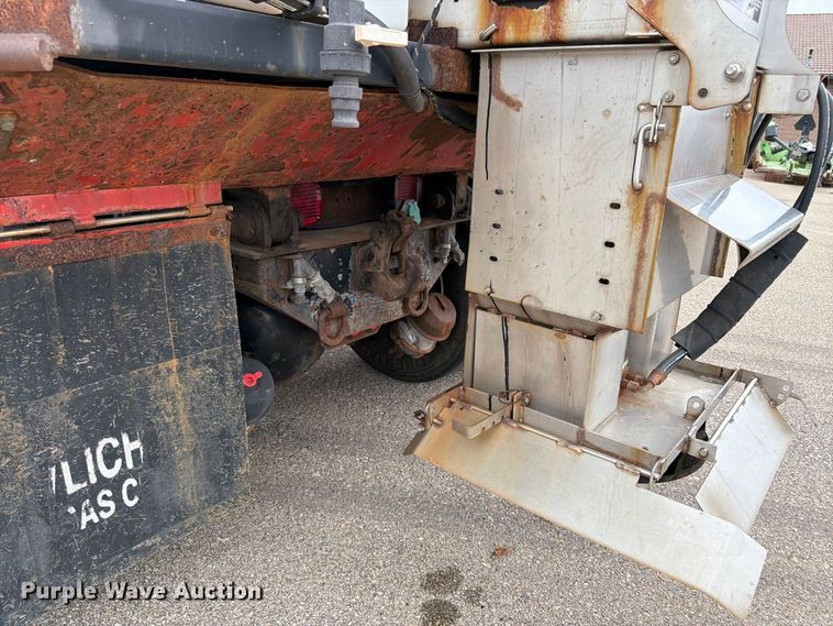 image for item DY3370 2007 International 7400 dump truck