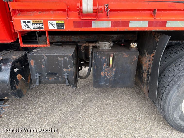 image for item DY3370 2007 International 7400 dump truck