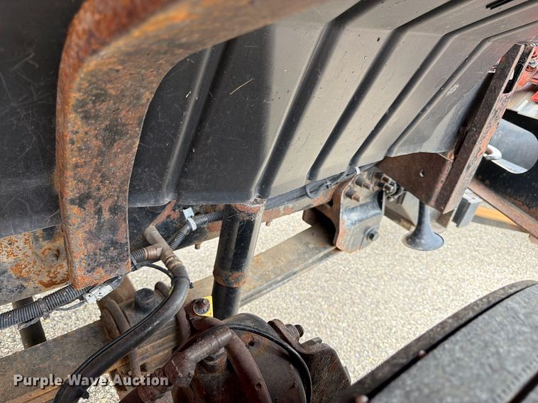image for item DY3370 2007 International 7400 dump truck