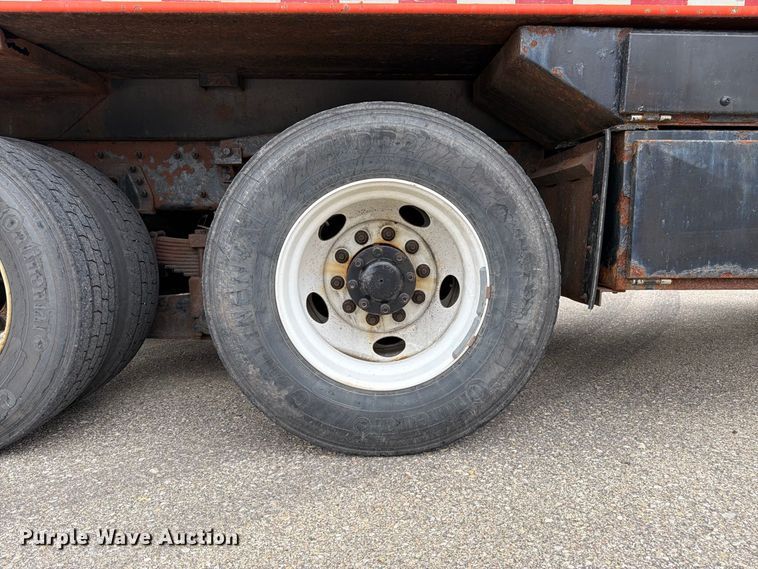 image for item DY3370 2007 International 7400 dump truck