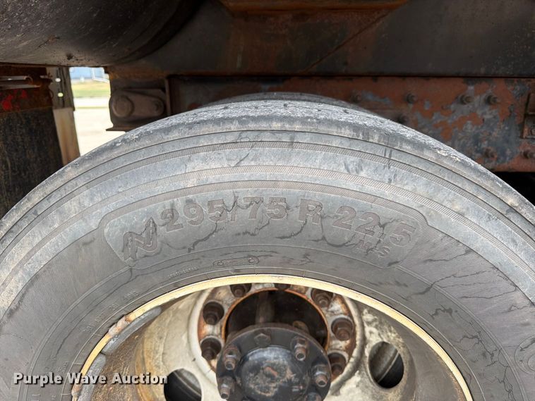 image for item DY3370 2007 International 7400 dump truck