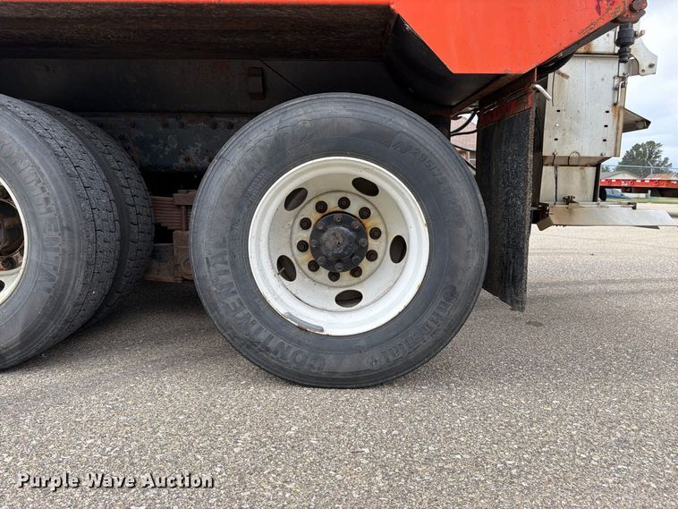 image for item DY3370 2007 International 7400 dump truck