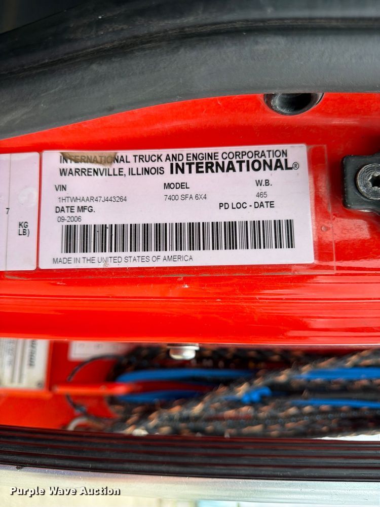 image for item DY3370 2007 International 7400 dump truck