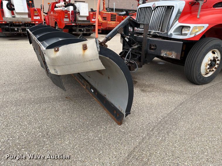 image for item DY3371 2007 International 7400 dump truck