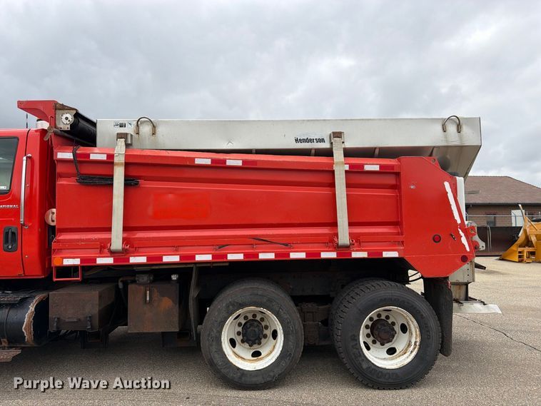 image for item DY3371 2007 International 7400 dump truck