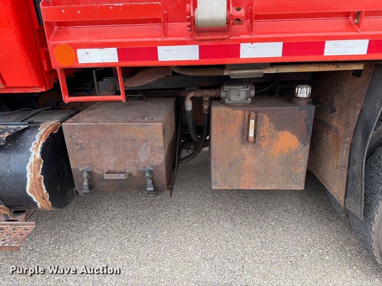 image for item DY3371 2007 International 7400 dump truck