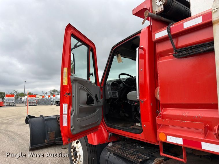 image for item DY3371 2007 International 7400 dump truck