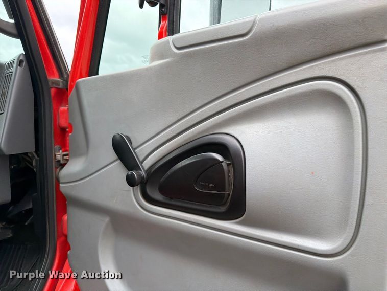 image for item DY3371 2007 International 7400 dump truck