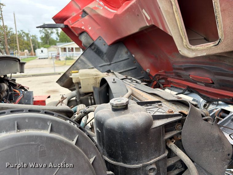 image for item DY3371 2007 International 7400 dump truck