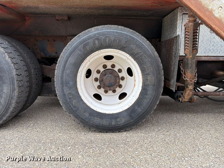 image for item DY3371 2007 International 7400 dump truck