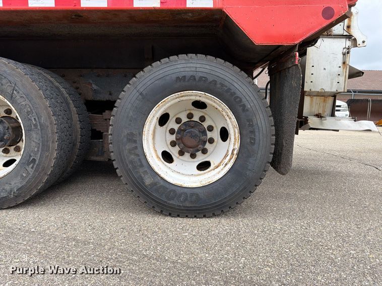 image for item DY3371 2007 International 7400 dump truck