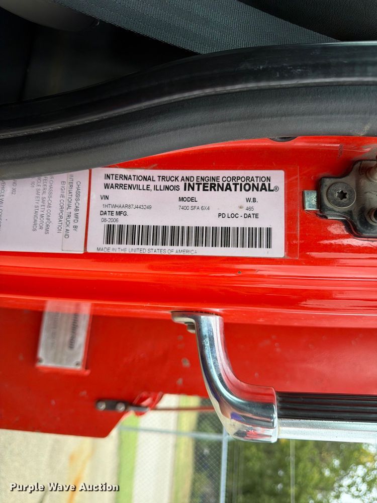 image for item DY3371 2007 International 7400 dump truck
