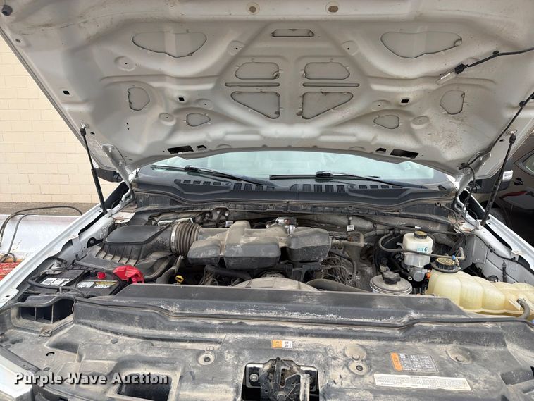 image for item DY3372 2019 Ford F250 Super Duty Ext. Cab pickup truck
