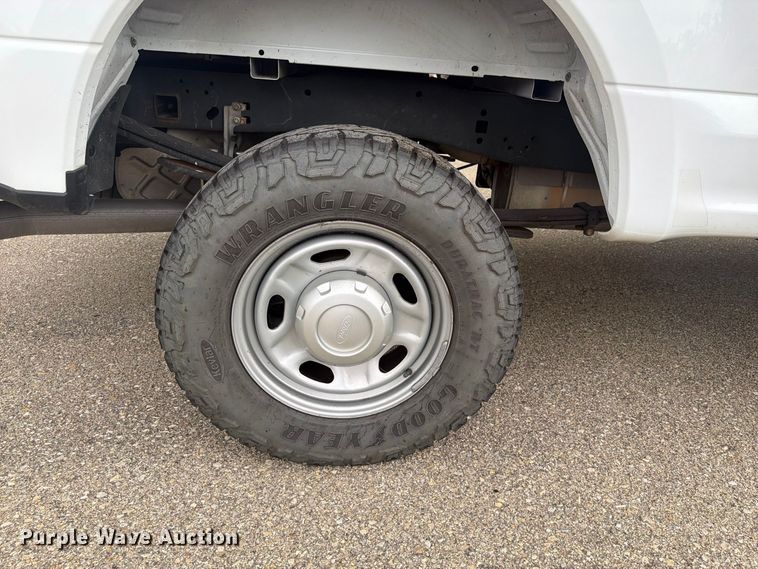 image for item DY3372 2019 Ford F250 Super Duty Ext. Cab pickup truck